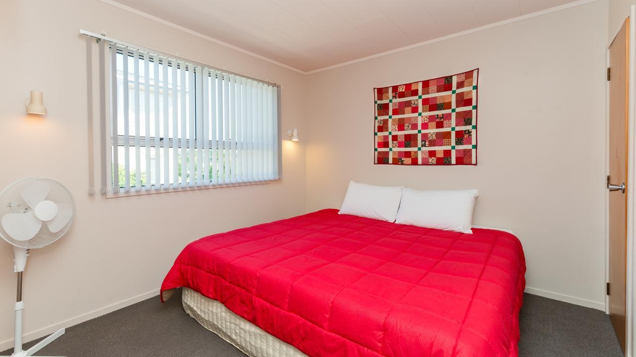 Waitangi Beach Units エクステリア 写真