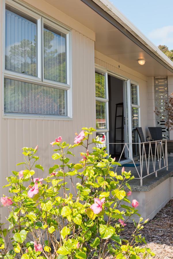 Waitangi Beach Units エクステリア 写真