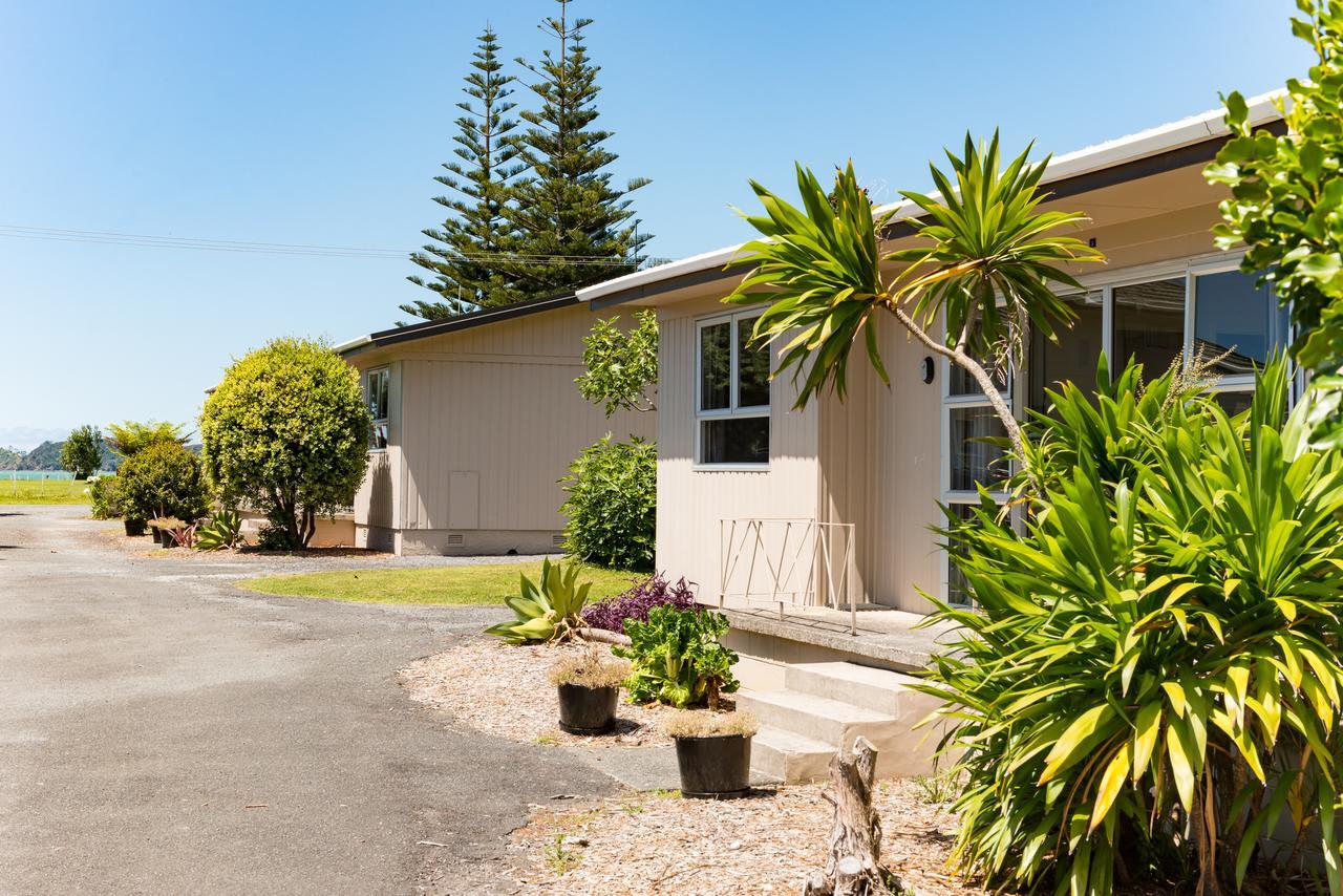 Waitangi Beach Units エクステリア 写真